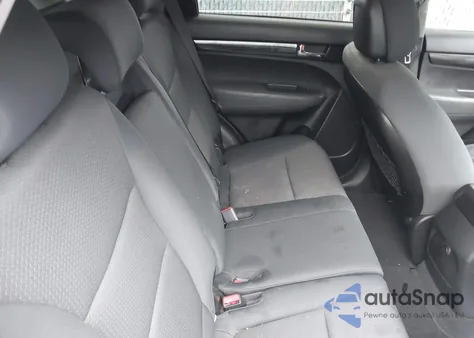 2013 Kia Sorento Lx z USA, uszkodzony, nr VIN 5XYKT3A17DG406818